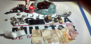 Polícia Militar prende autor por tráfico ilícito de drogas e posse de arma de fogo
