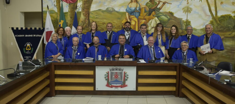 AULE celebra a posse dos novos imortais na Câmara Municipal de Ubá