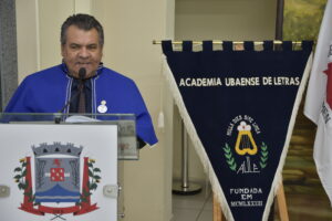 AULE celebra a posse dos novos imortais na Câmara Municipal de Ubá