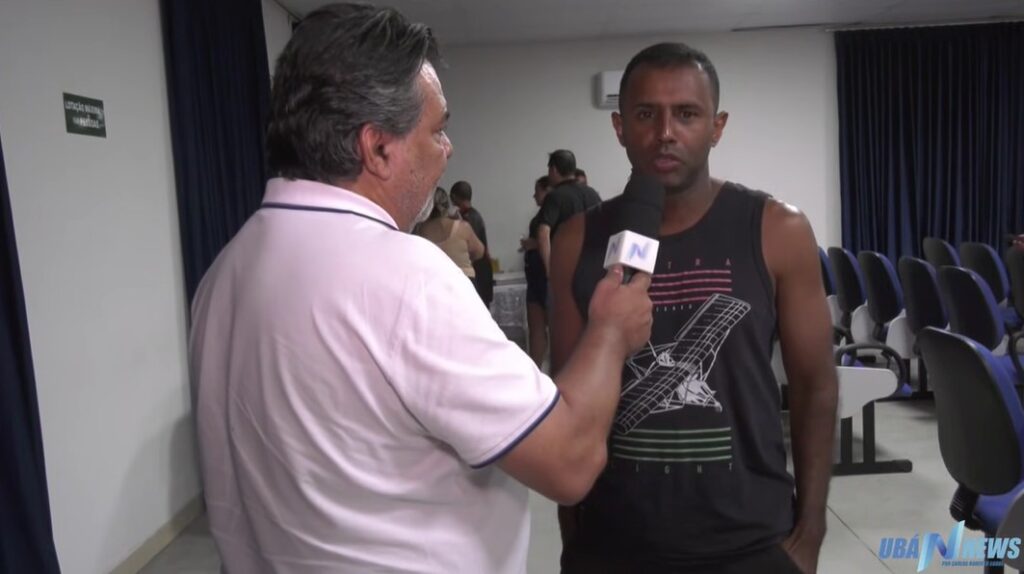 Carlos Roberto Sodré - Fala Sodré - dando vóz aos blocos de carnaval para debater sobre a Programação do Carmaval de Ubá em 2026