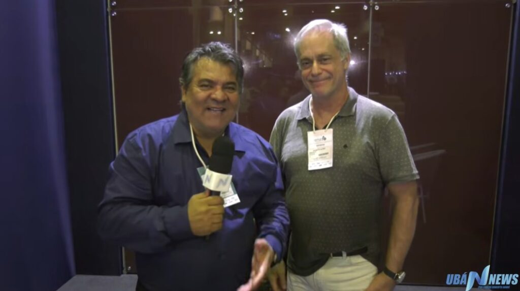 FEMUR 2026 emociona Ubá e o Brasil. Os bastidores, as histórias e as vozes que marcaram o maior evento moveleiro de Minas. 