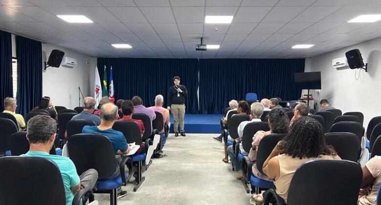 Prefeitura promove palestra sobre crédito rural para apoiar produtores afetados pelas chuvas