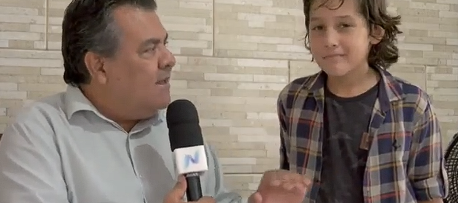 Caio Gondim interpreta a infância de Leandro Hassum em O Rei da Feira e mostra como talento, disciplina, futebol, família e fé transformam sonhos em realidade.